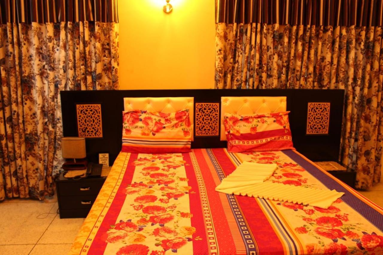 Hotel Clifton Inn Karachi Exterior photo